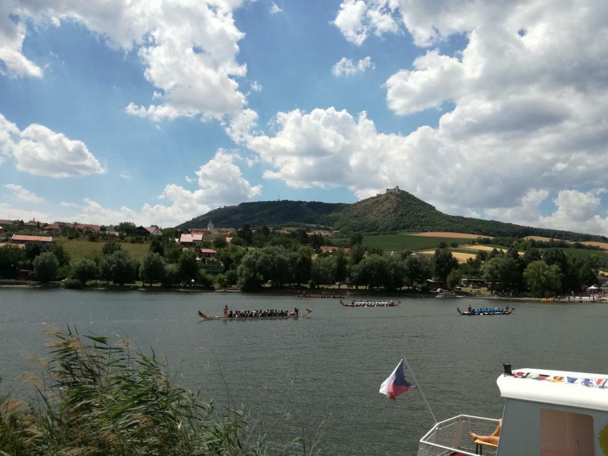 Penzion Nad Jezerem Pavlov Exterior foto